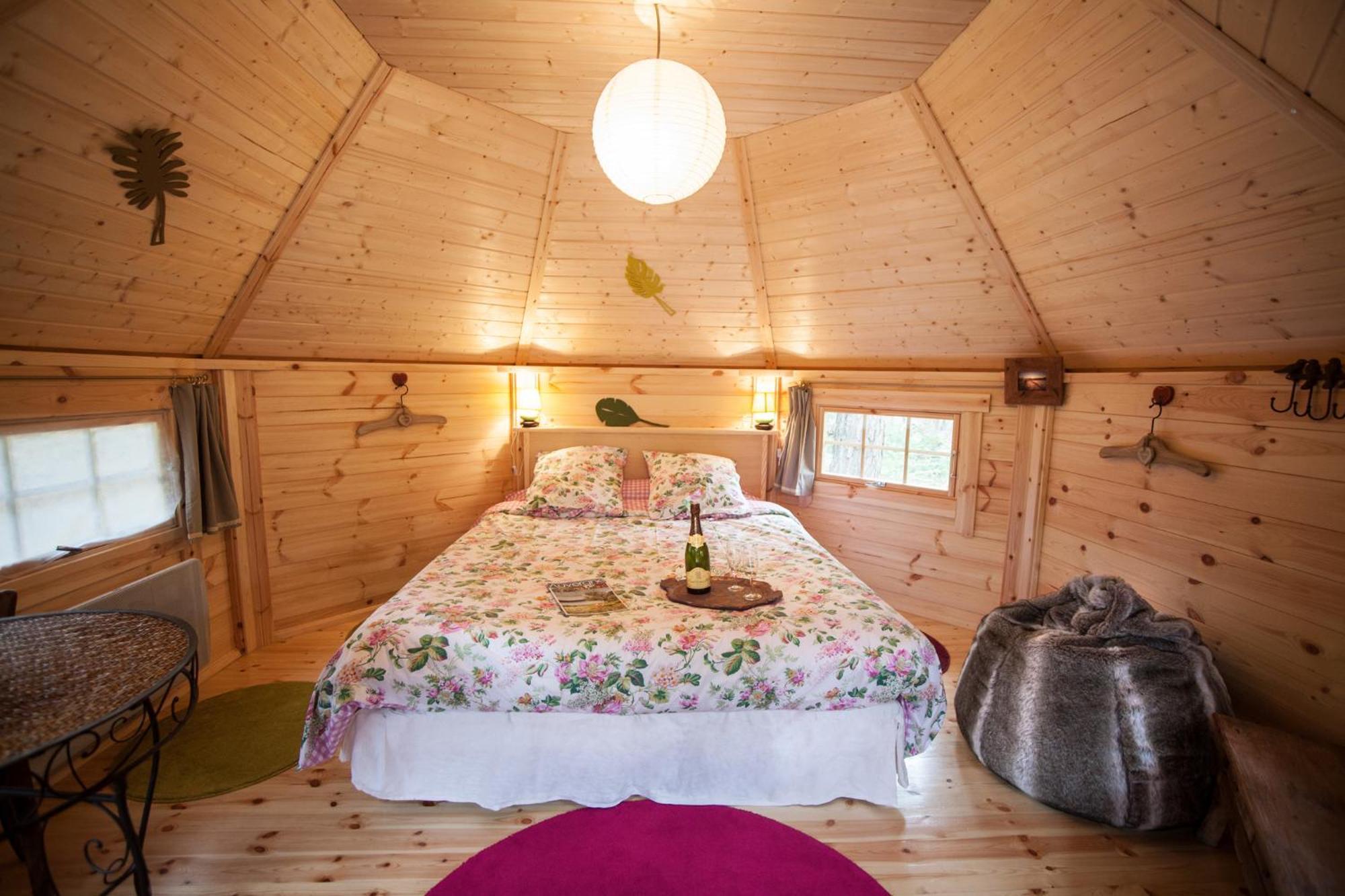 Lapte La Roche Aux Fees B&B 외부 사진